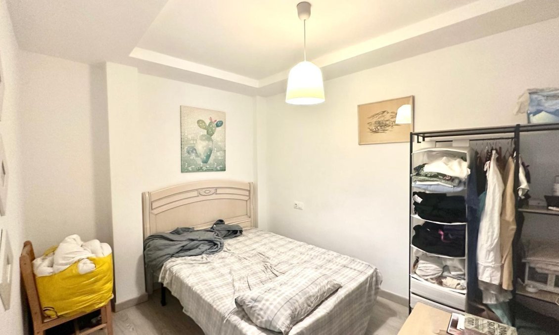 Resale - Apartment -
Torrevieja - Paseo Maritimo