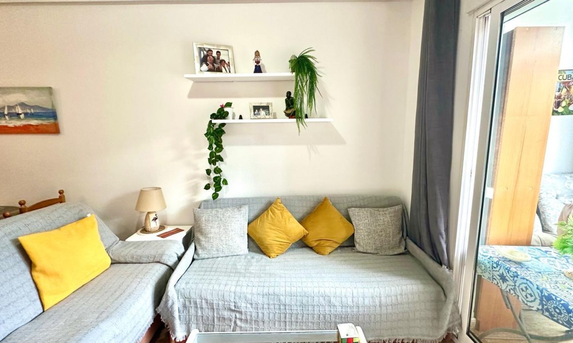 Resale - Apartment -
Torrevieja - Playa del Cura