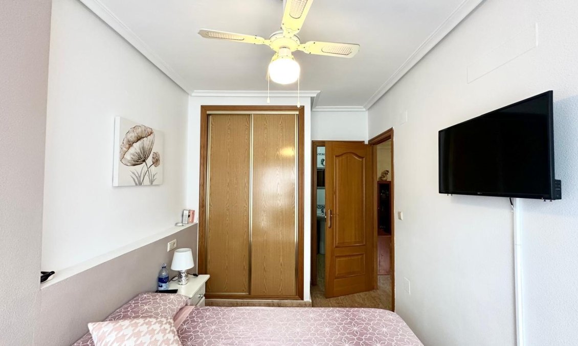 Resale - Apartment -
Torrevieja - Playa del Cura