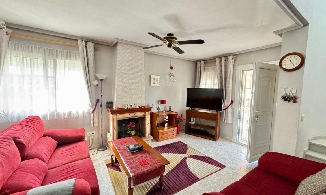 Resale - Villa -
Torrevieja - Costa Blanca