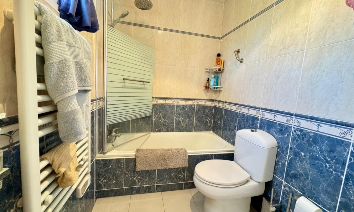 Resale - Villa -
Torrevieja - Costa Blanca