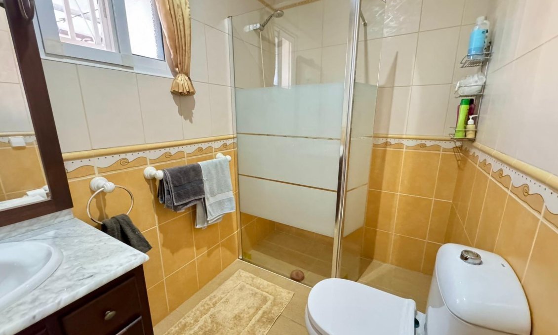 Resale - Villa -
Torrevieja - Costa Blanca