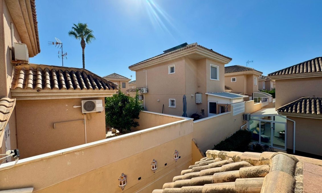 Resale - Villa -
Torrevieja - Costa Blanca