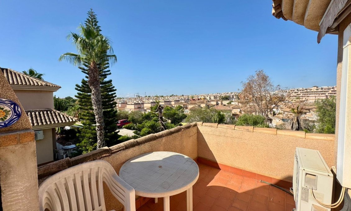Resale - Villa -
Torrevieja - Costa Blanca