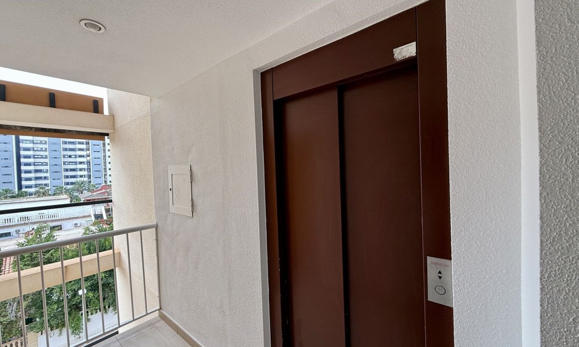 Resale - Apartment -
Torrevieja - Costa Blanca