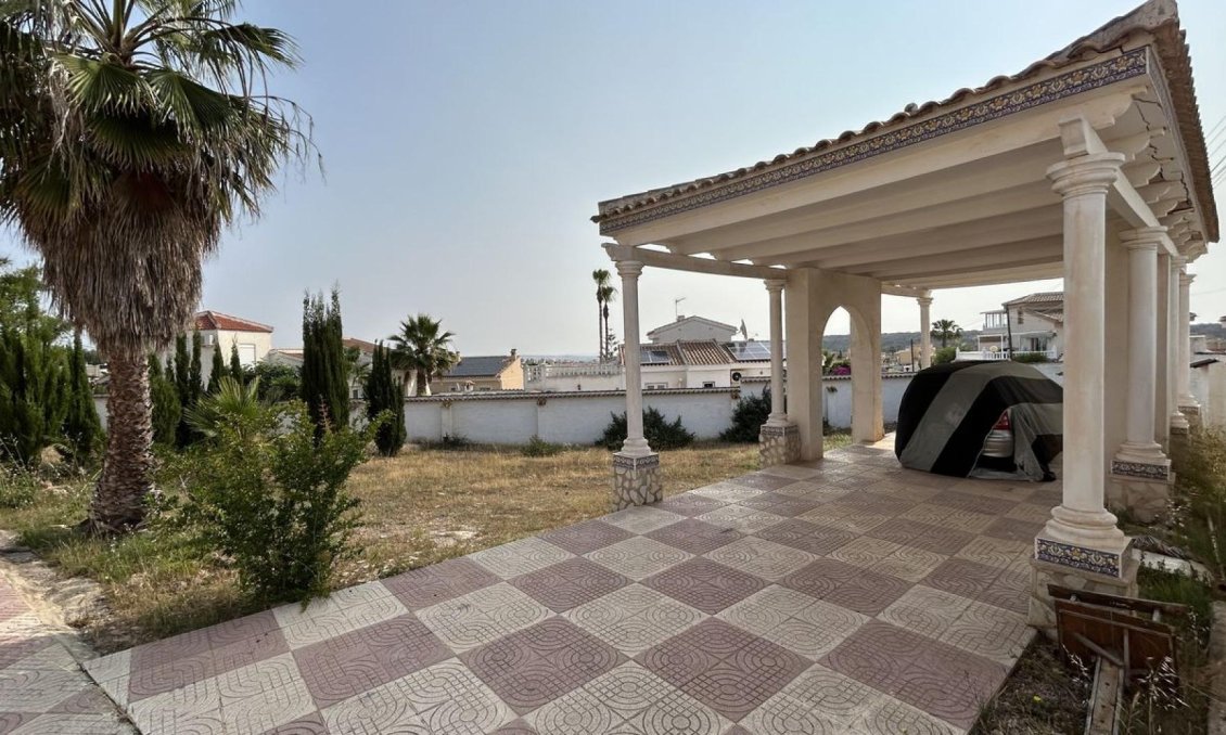 Resale - Villa -
Ciudad Quesada - Costa Blanca