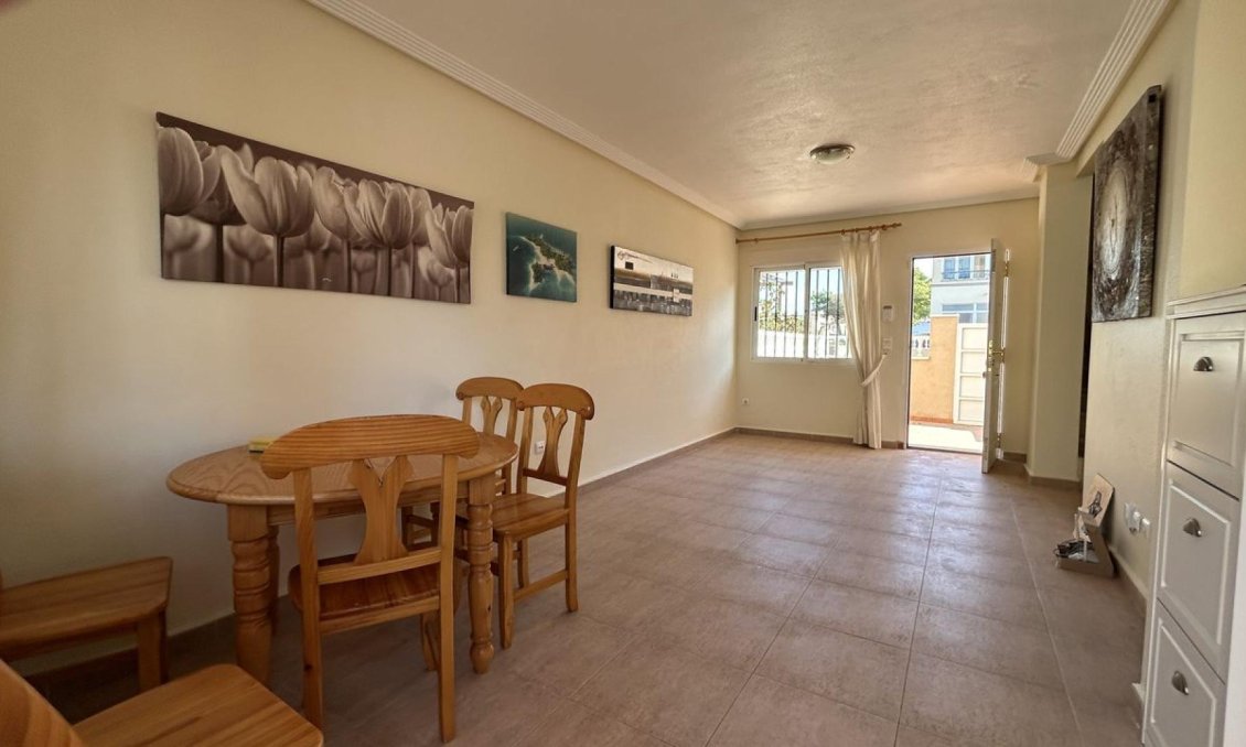 Resale - Town House -
Los Altos - Costa Blanca