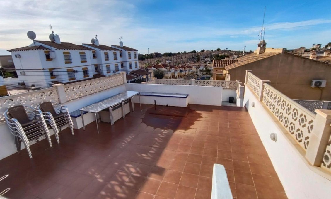 Resale - Bungalow -
San Miguel de Salinas - Inland