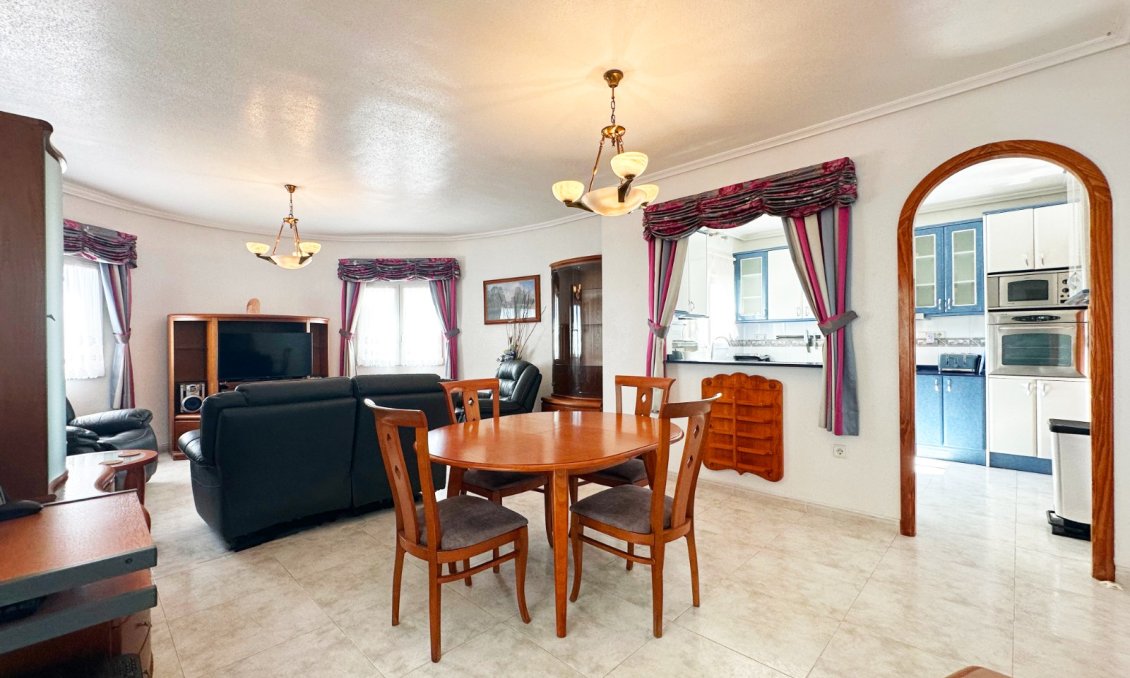 Használt Ingatlanok - Villa -
Orihuela Costa - Costa Blanca