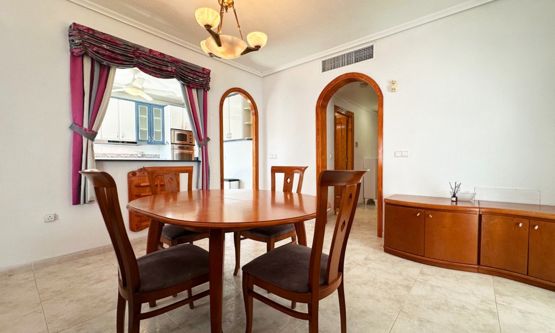 Használt Ingatlanok - Villa -
Orihuela Costa - Costa Blanca