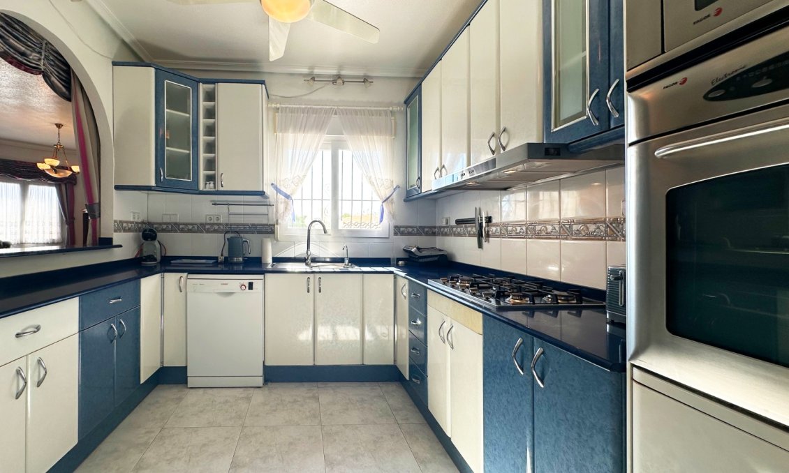 Használt Ingatlanok - Villa -
Orihuela Costa - Costa Blanca