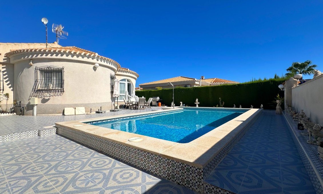 Használt Ingatlanok - Villa -
Orihuela Costa - Costa Blanca