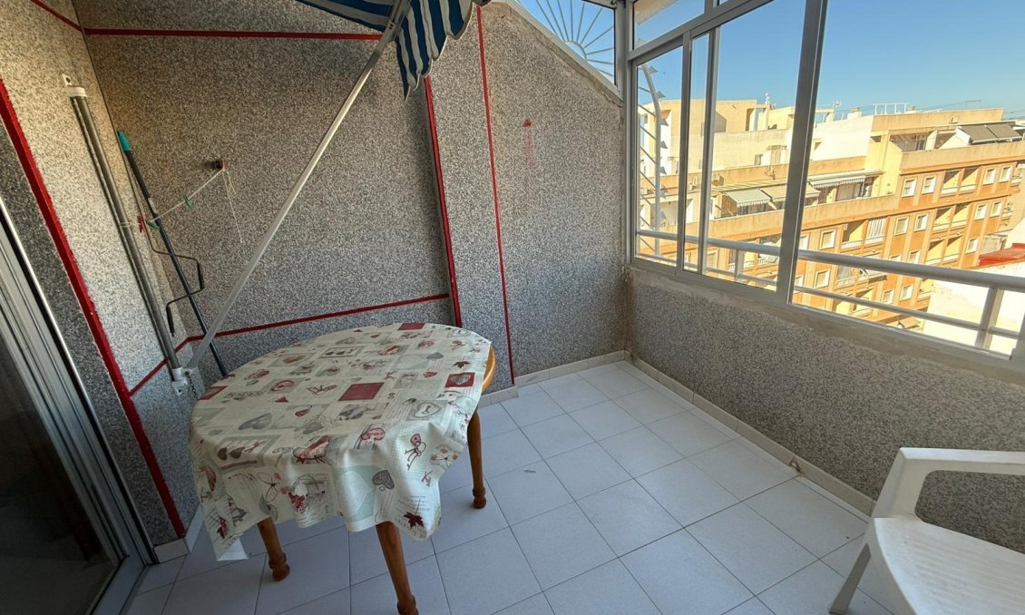 Wiederverkauf - Wohnung -
Torrevieja - Playa del Cura