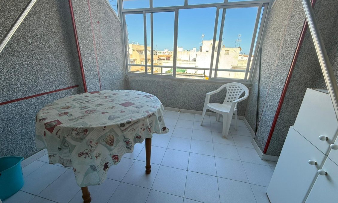 Wiederverkauf - Wohnung -
Torrevieja - Playa del Cura