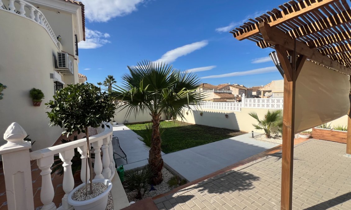 Használt Ingatlanok - Villa -
Algorfa - Inland