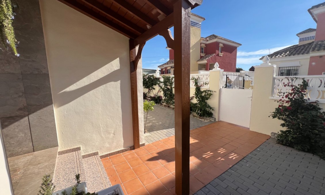 Használt Ingatlanok - Villa -
Algorfa - Inland