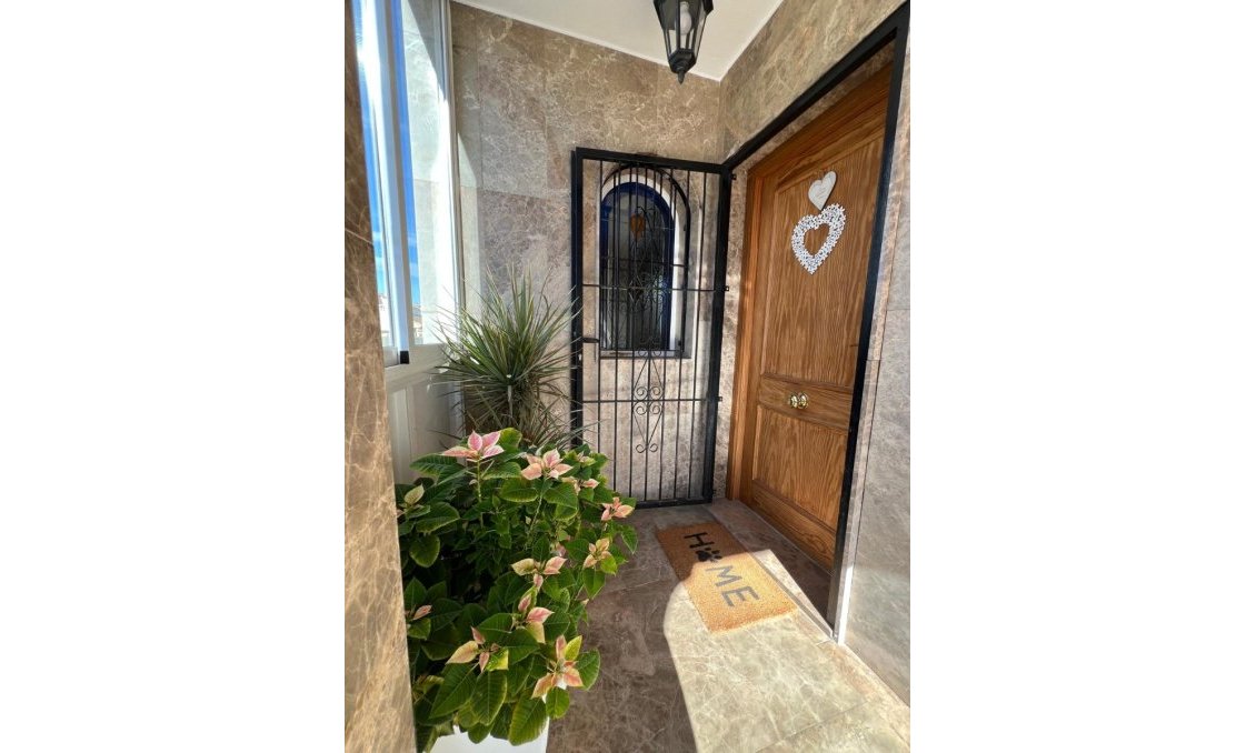 Használt Ingatlanok - Villa -
Algorfa - Inland