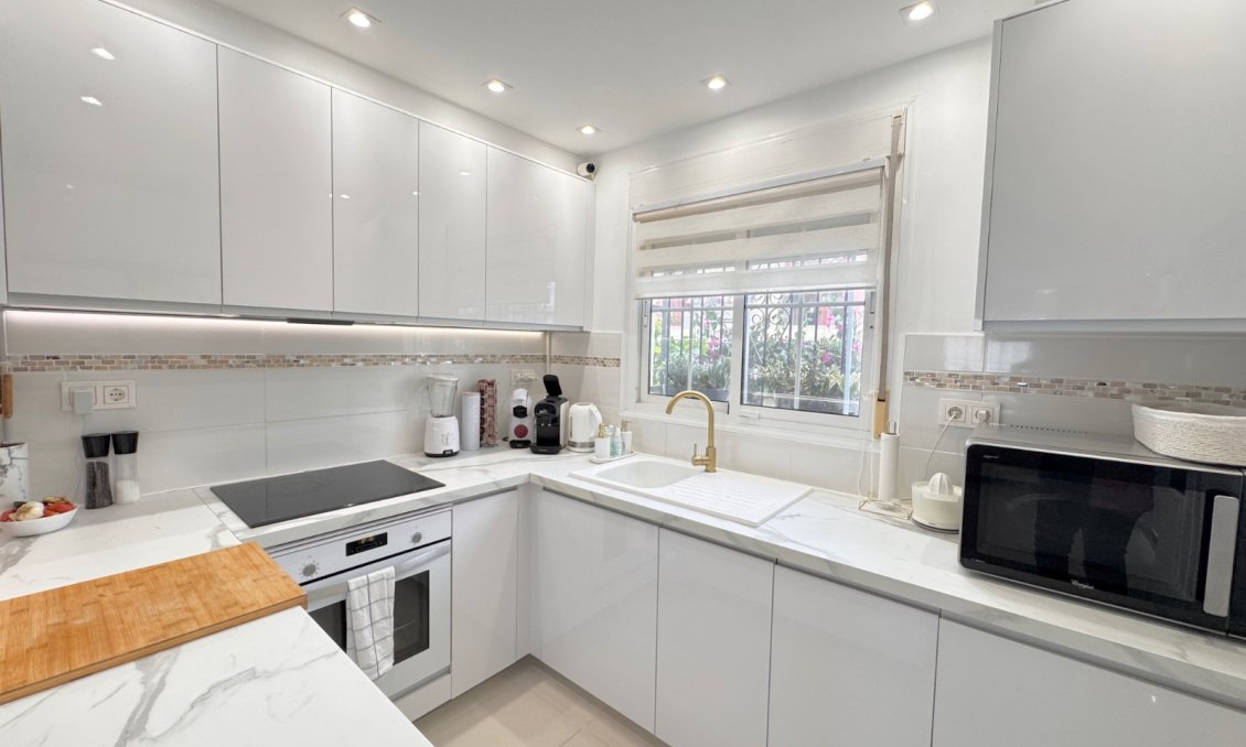 Használt Ingatlanok - Villa -
Algorfa - Inland