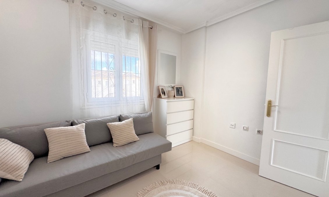 Használt Ingatlanok - Villa -
Algorfa - Inland