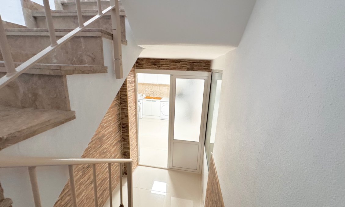 Használt Ingatlanok - Villa -
Algorfa - Inland