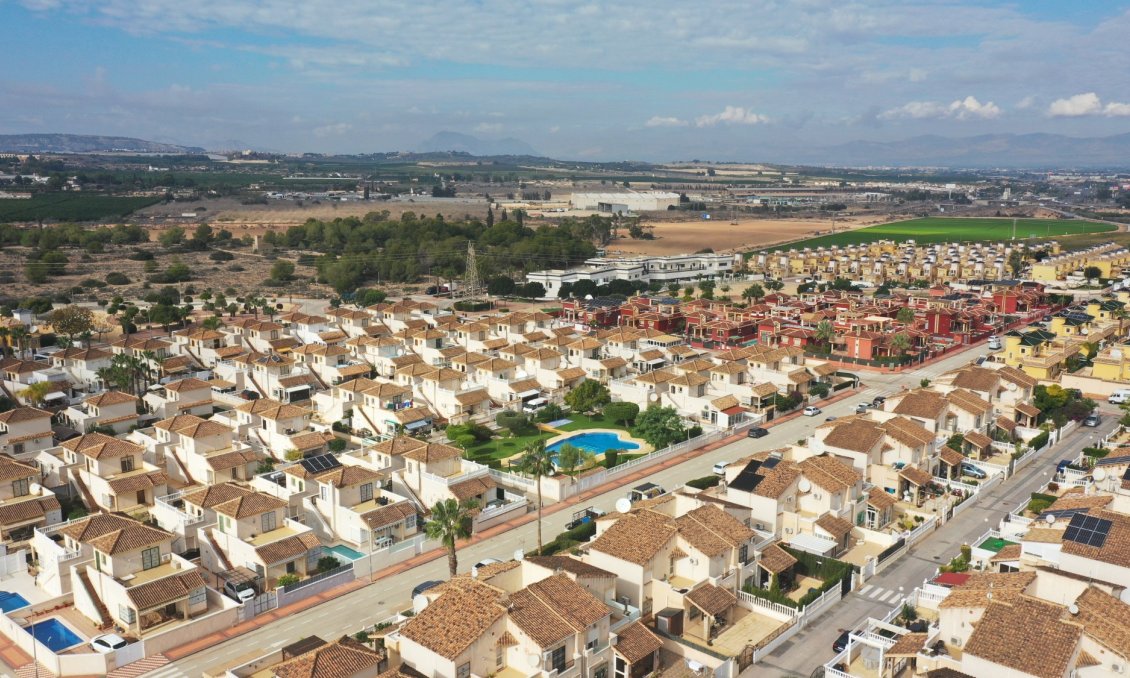 Használt Ingatlanok - Villa -
Algorfa - Inland