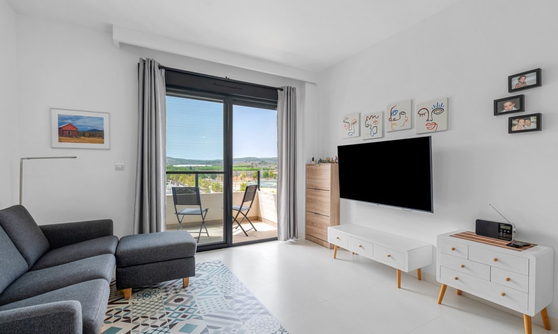 Revânzare - Apartament -
San Miguel de Salinas - Inland