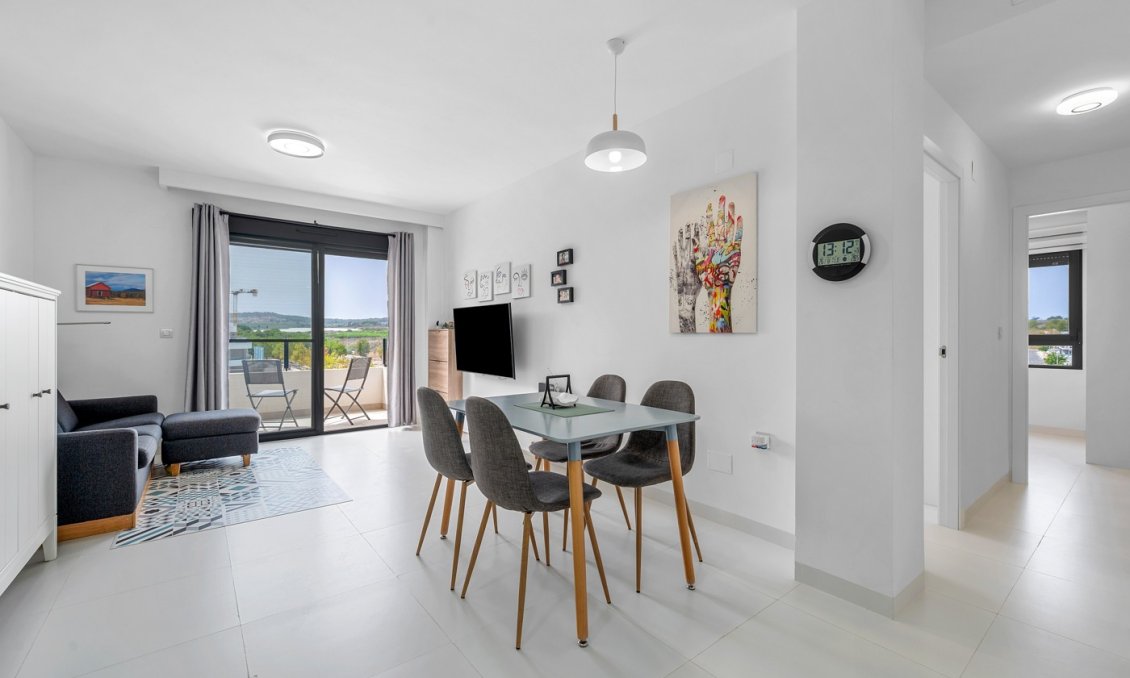 Revânzare - Apartament -
San Miguel de Salinas - Inland