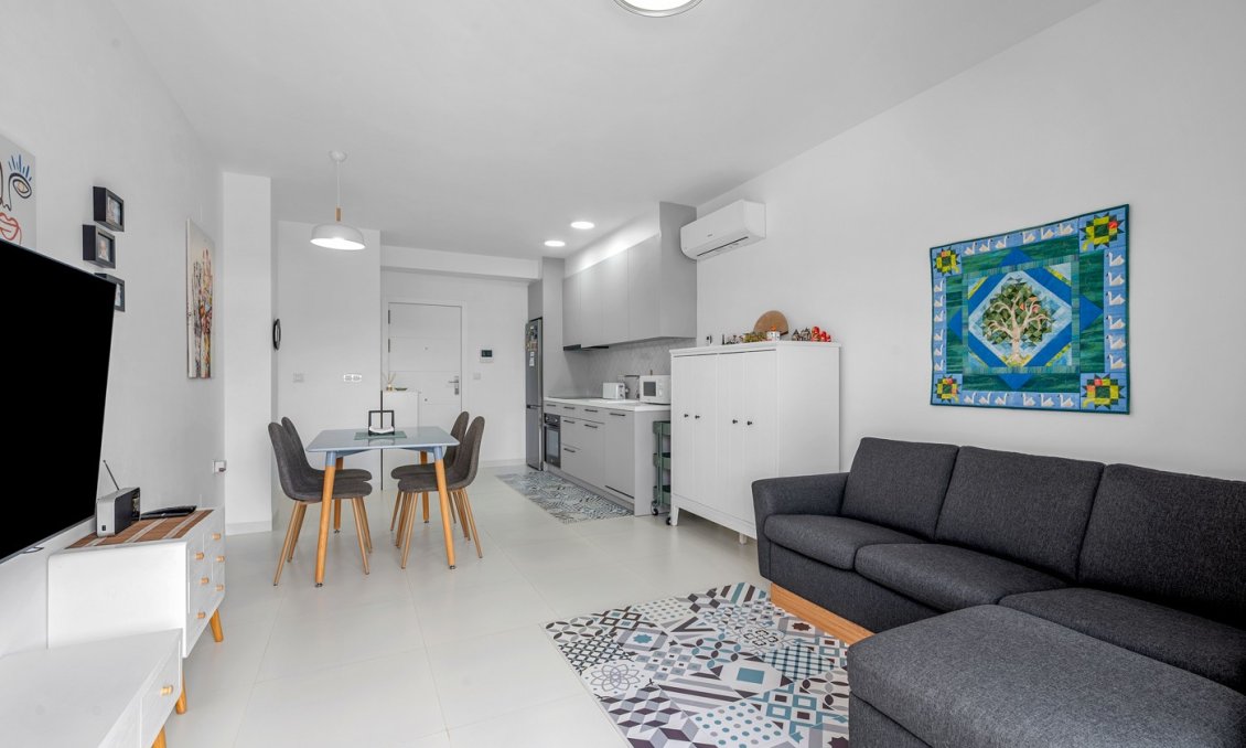 Revânzare - Apartament -
San Miguel de Salinas - Inland