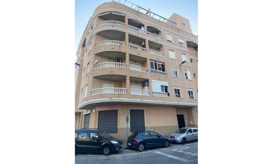 Resale - Apartment -
Torrevieja - El Molino
