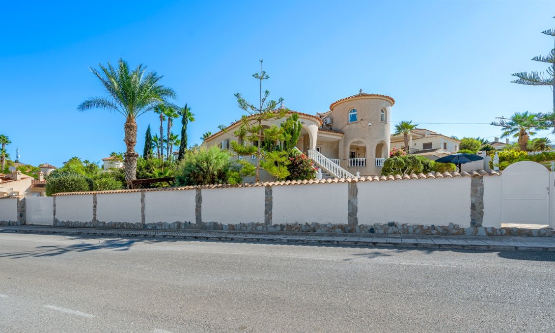 Resale - Villa -
Almoradí - Inland