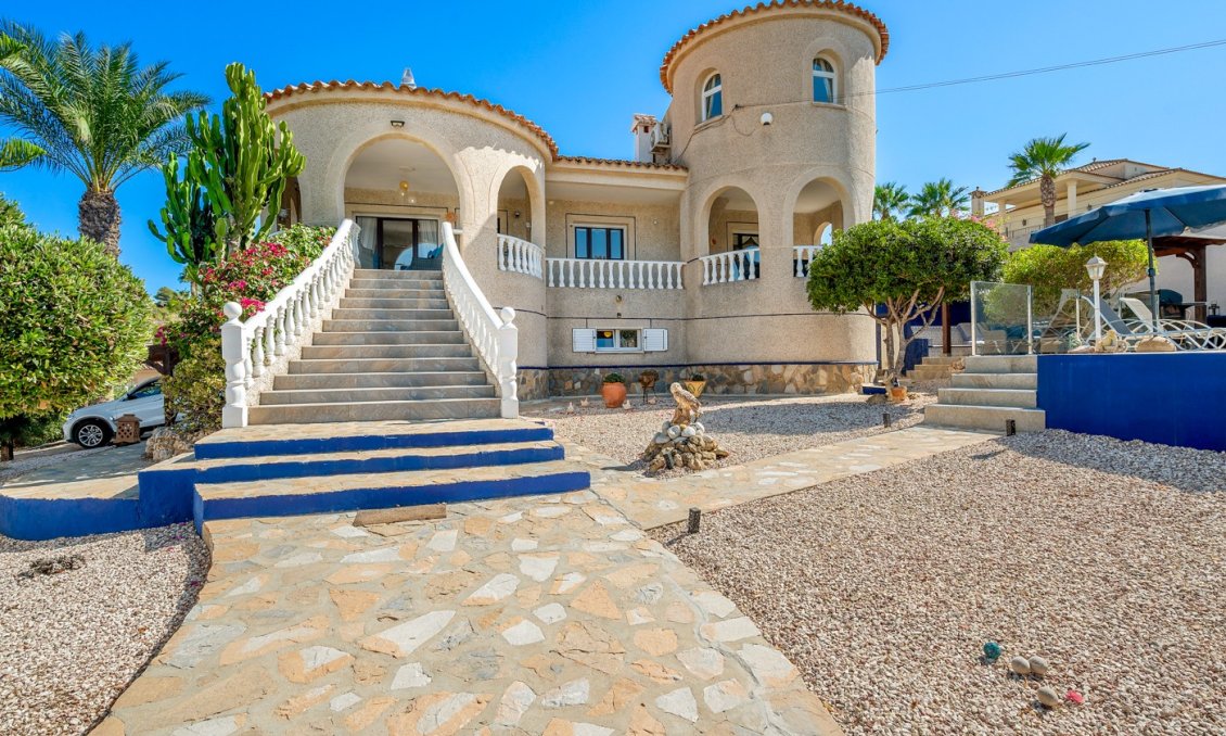 Resale - Villa -
Almoradí - Inland