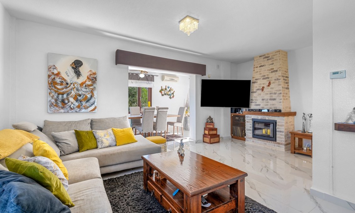 Resale - Villa -
Almoradí - Inland