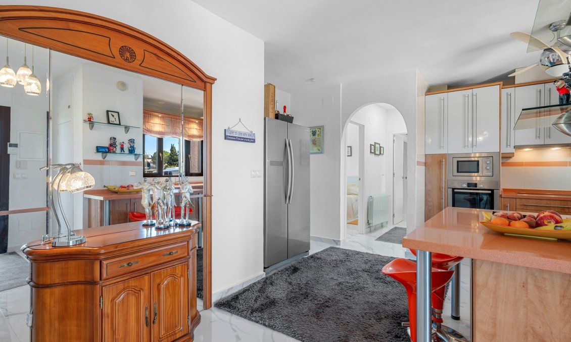 Resale - Villa -
Almoradí - Inland