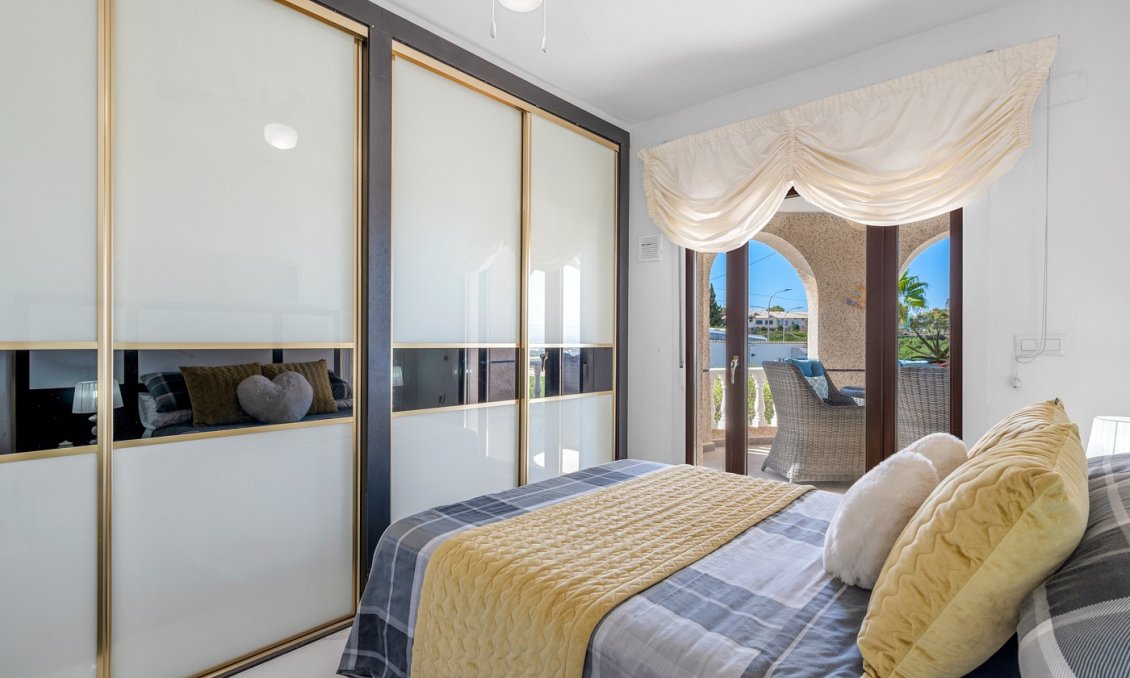 Resale - Villa -
Almoradí - Inland