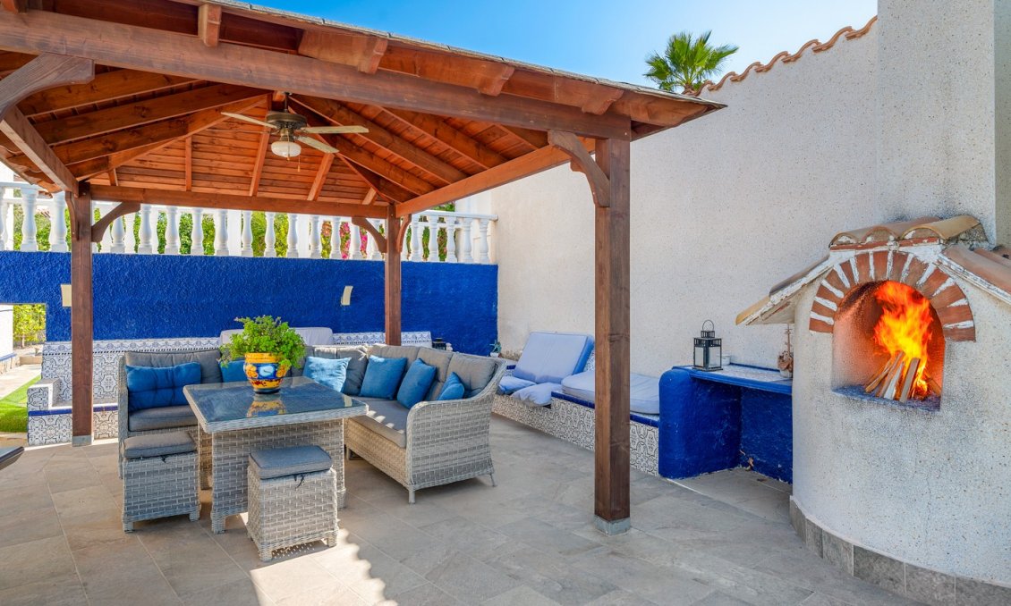 Resale - Villa -
Almoradí - Inland