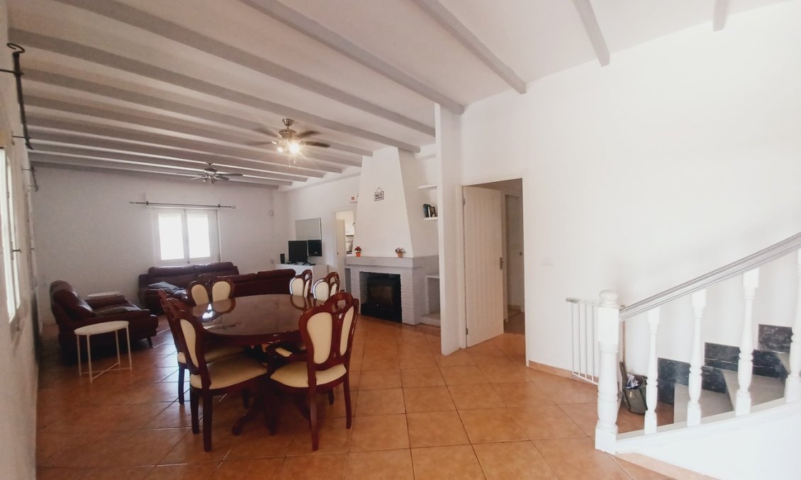 Wiederverkauf - Villa -
Canadas De San Pedro - Inland