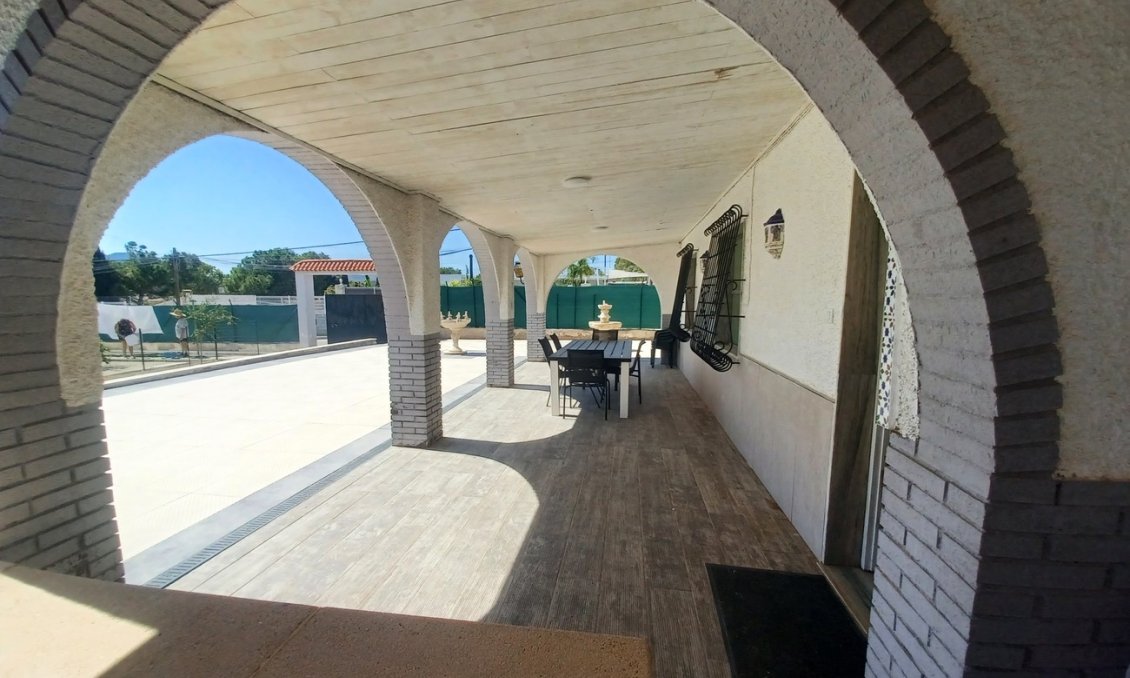 Wiederverkauf - Villa -
Canadas De San Pedro - Inland