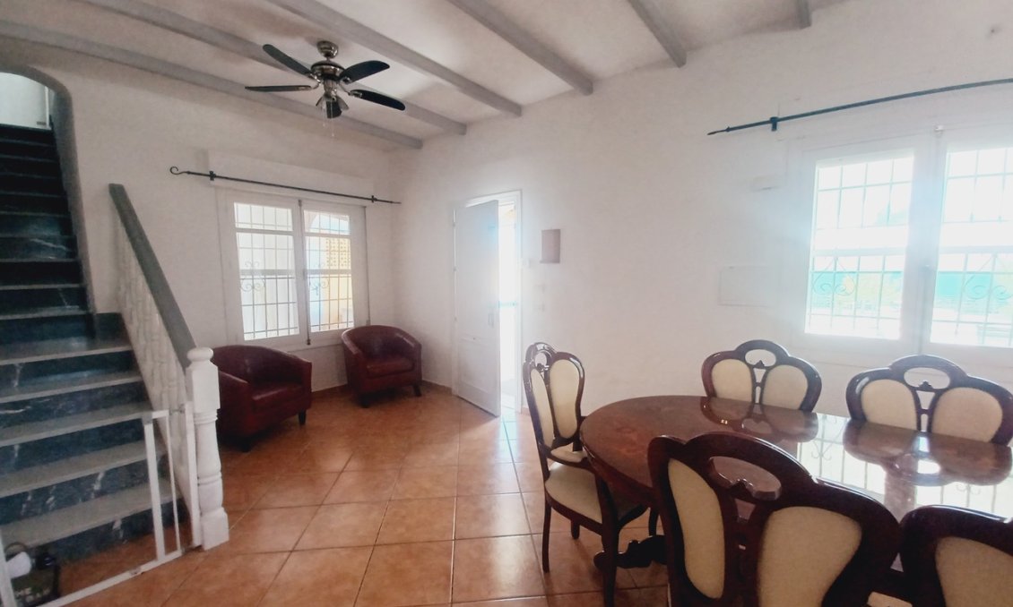 Wiederverkauf - Villa -
Canadas De San Pedro - Inland