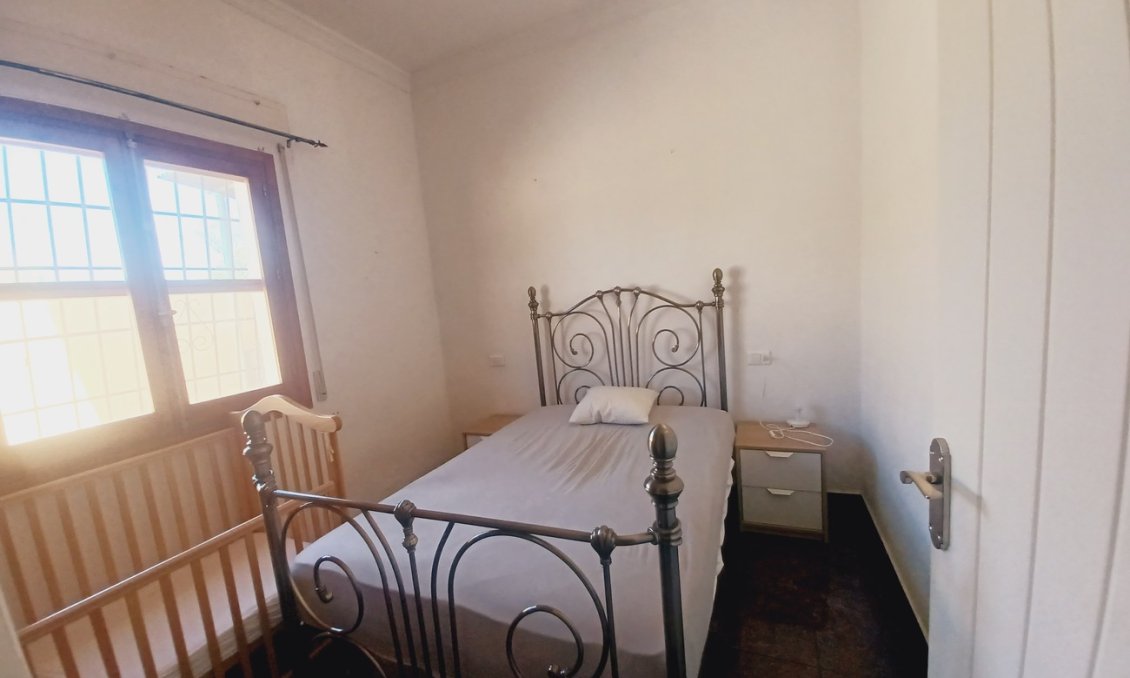 Wiederverkauf - Villa -
Canadas De San Pedro - Inland