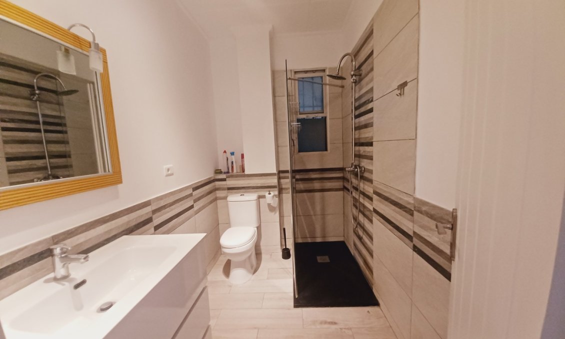 Wiederverkauf - Villa -
Canadas De San Pedro - Inland