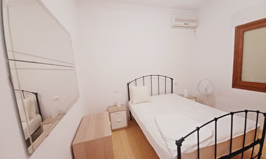 Wiederverkauf - Villa -
Canadas De San Pedro - Inland