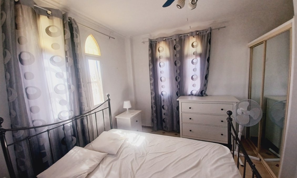 Wiederverkauf - Villa -
Canadas De San Pedro - Inland