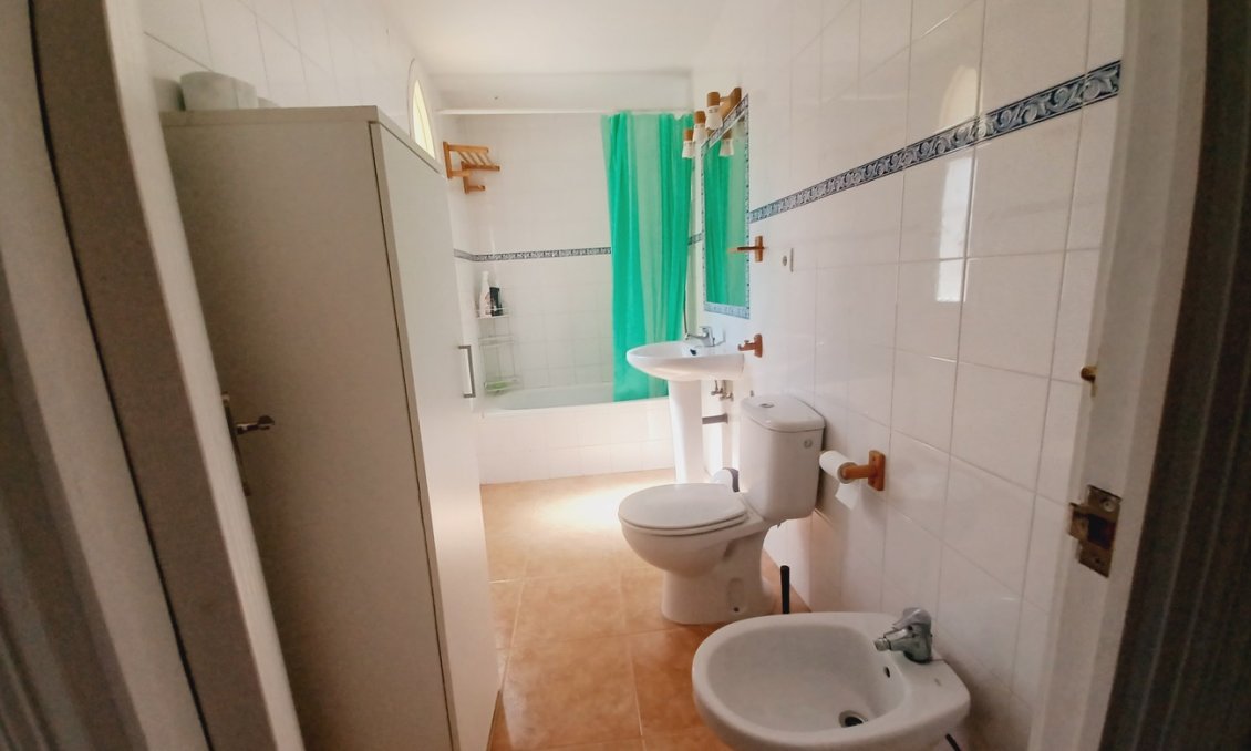 Wiederverkauf - Villa -
Canadas De San Pedro - Inland