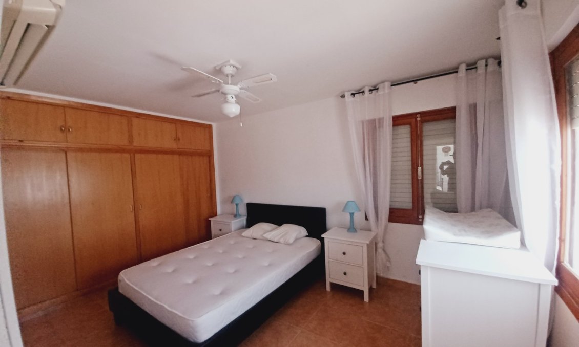 Wiederverkauf - Villa -
Canadas De San Pedro - Inland