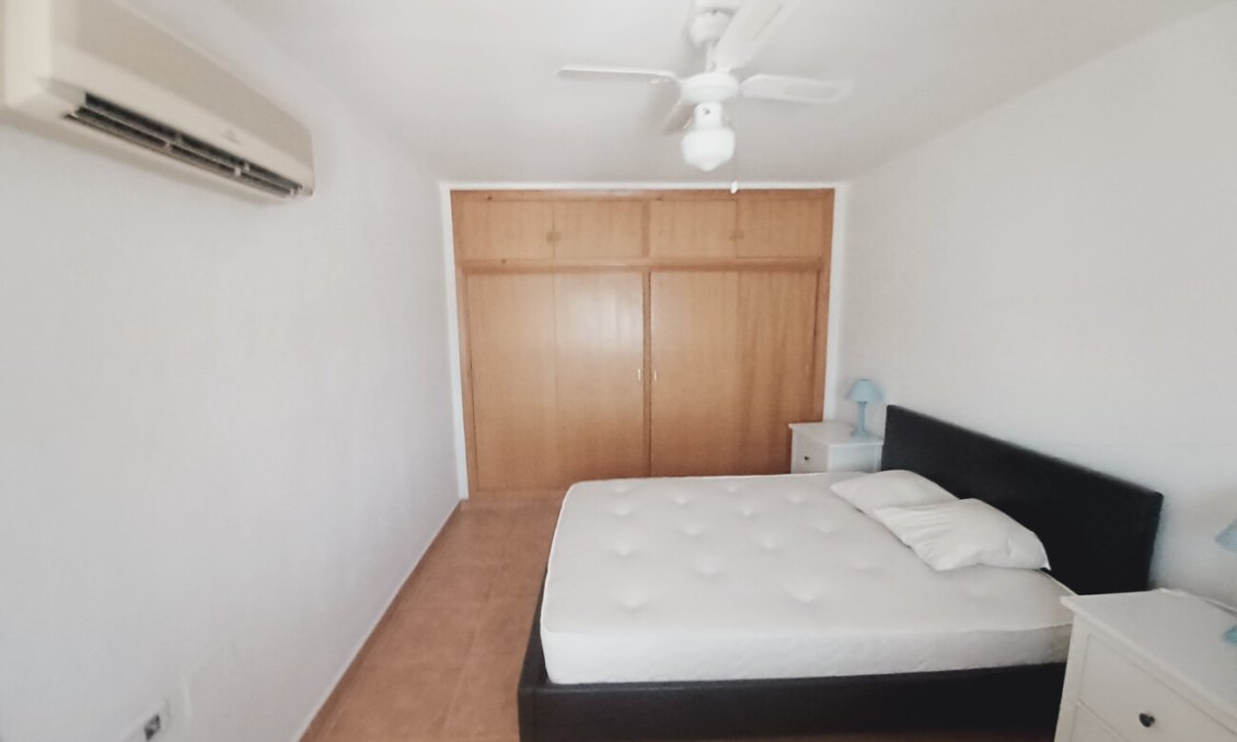 Wiederverkauf - Villa -
Canadas De San Pedro - Inland