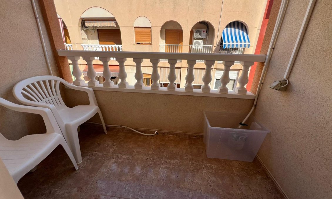 Resale - Apartment -
Torrevieja - Playa de los Locos