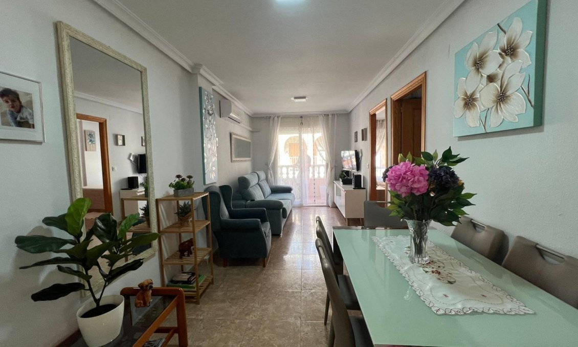 Resale - Apartment -
Torrevieja - Playa de los Locos