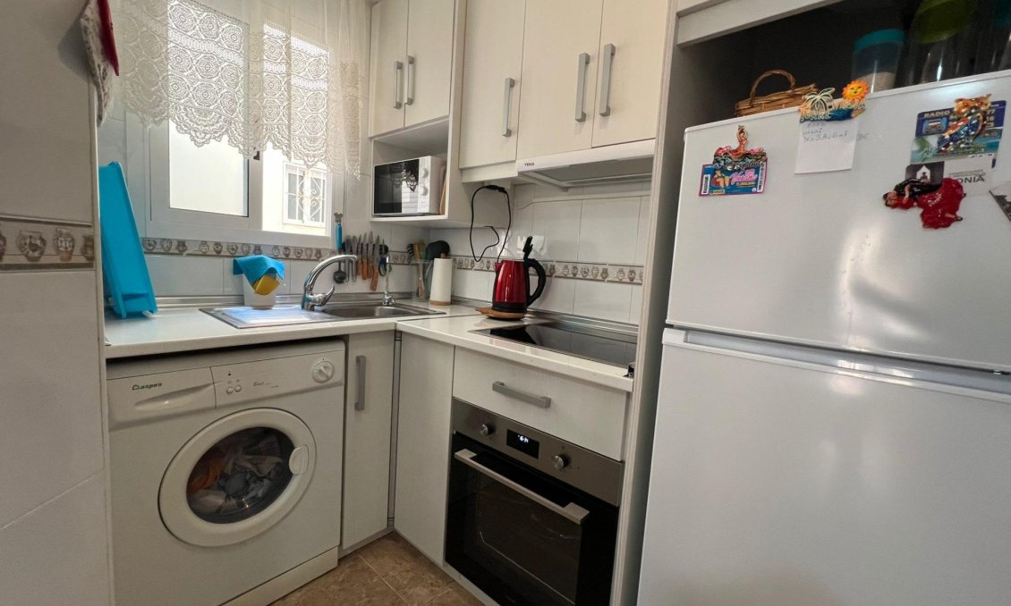 Resale - Apartment -
Torrevieja - Playa de los Locos