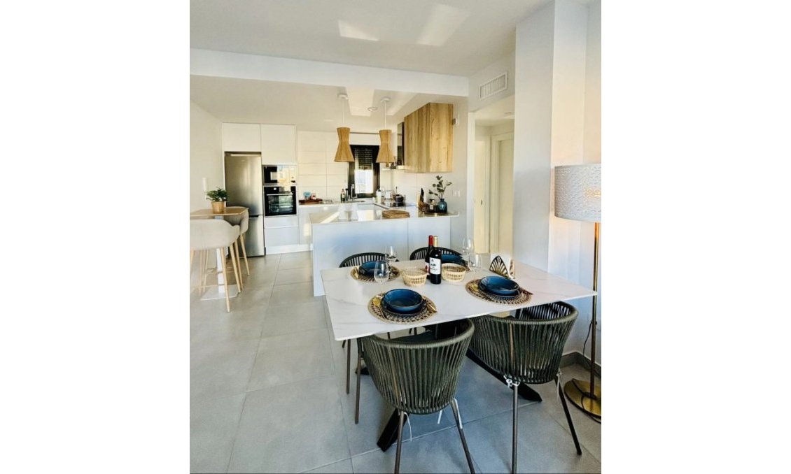 Resale - Apartment -
Las Filipinas - Inland