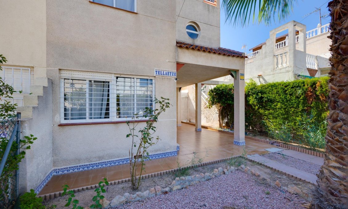 Resale - Town House -
Torrevieja - Paraje Natural